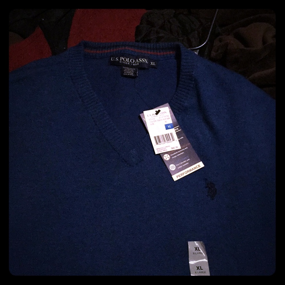 Polo V neck collar sweater long sleeve